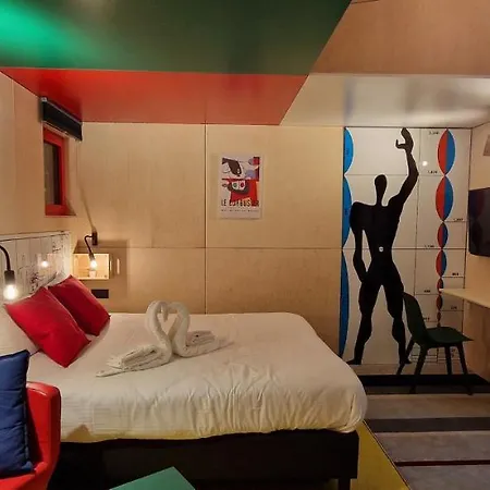 Utopia Village - Art & Nature Lodge *