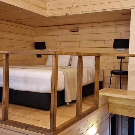 Utopia Village - Art & Nature Lodge Mons