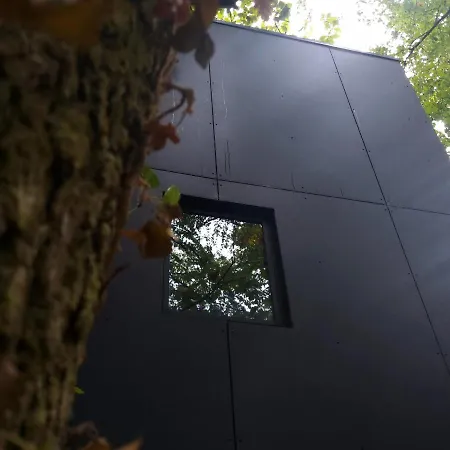 Utopia Village - Art & Nature Lodge *