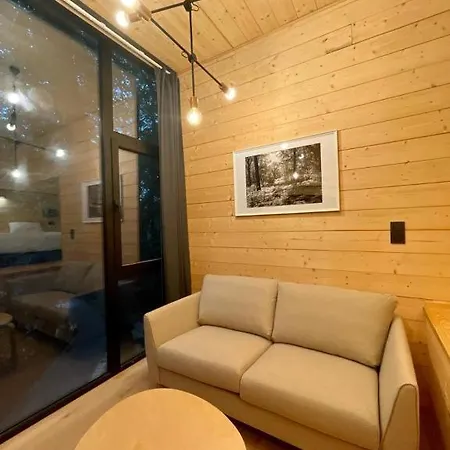 Utopia Village - Art & Nature Lodge