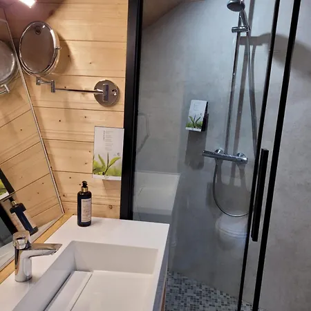 Lodge Utopia Village - Art & Nature *