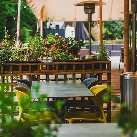 Lodge Utopia Village - Art & Nature *