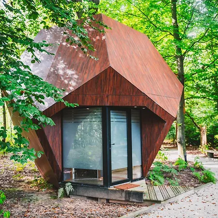 אכסניה Utopia Village - Art & Nature