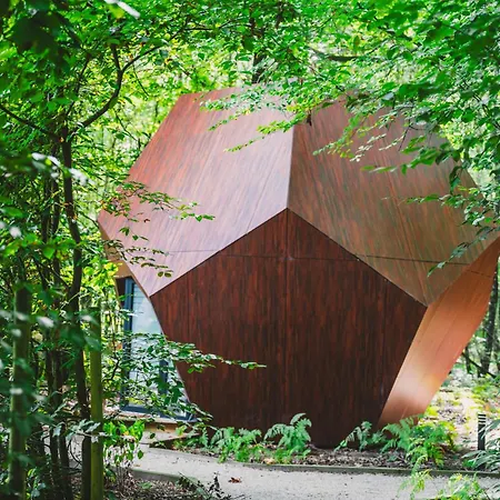 Lodge Utopia Village - Art & Nature