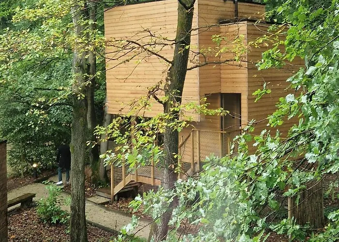 Utopia Village - Art & Nature *