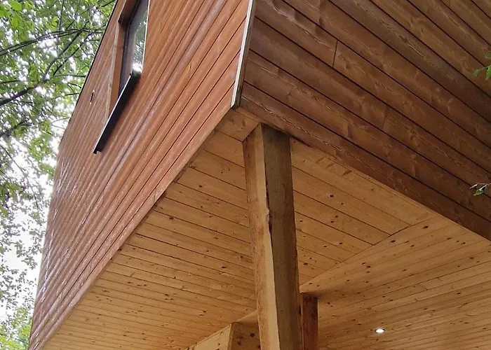 Utopia Village - Art & Nature אכסניה מונס