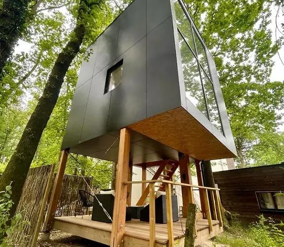 Utopia Village - Art & Nature אכסניה מונס