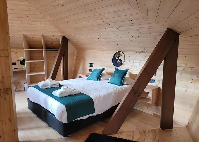 Utopia Village - Art & Nature אכסניה *