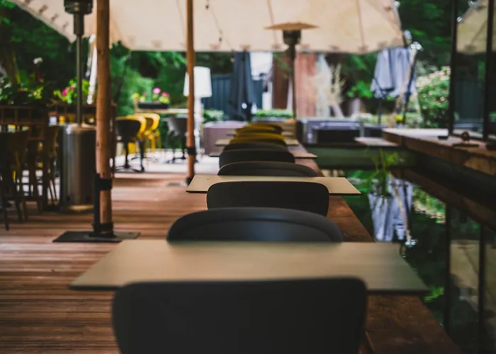 אכסניה Utopia Village - Art & Nature *