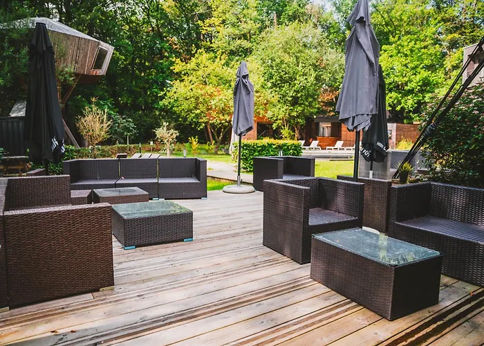 Utopia Village - Art & Nature אכסניה מונס