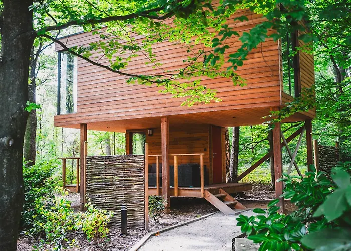 אכסניה Utopia Village - Art & Nature *