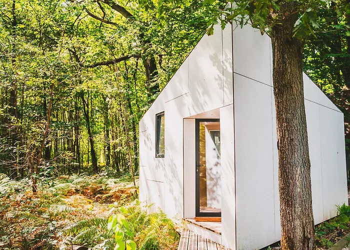 אכסניה Utopia Village - Art & Nature *