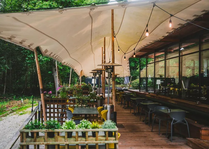 Utopia Village - Art & Nature *