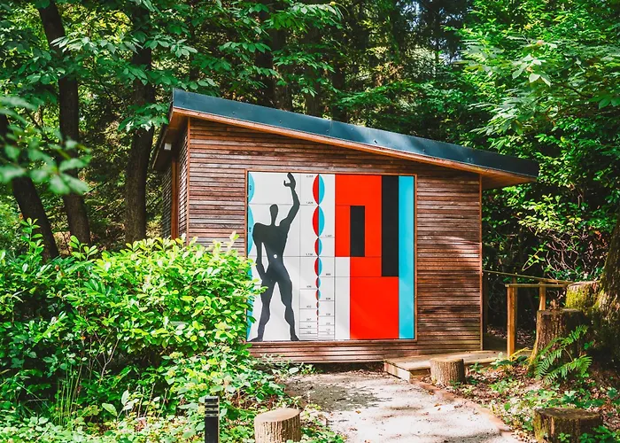 Utopia Village - Art & Nature אכסניה מונס